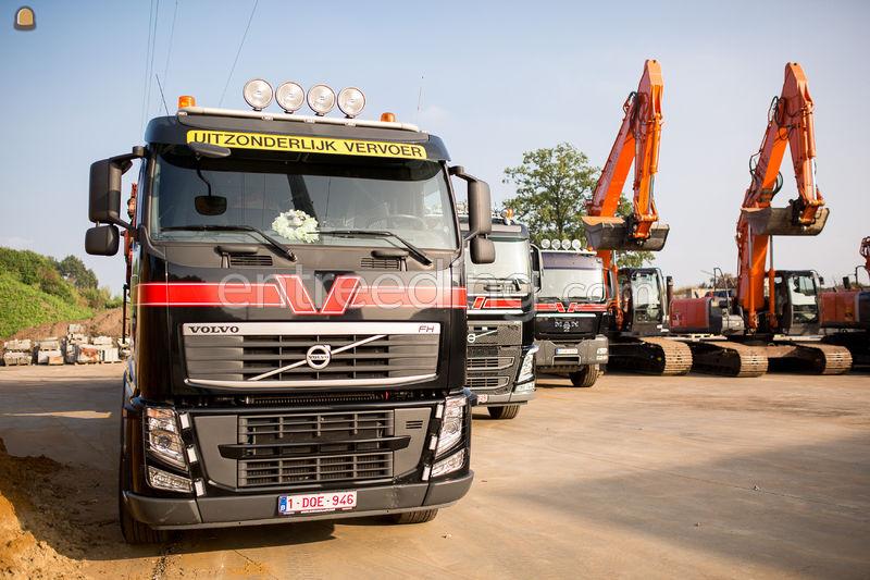Volvo FH trekker met dieplader
