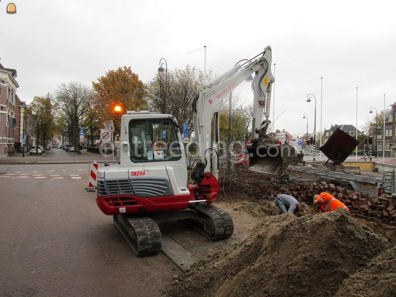 Takeuchi TB250 LSA & od