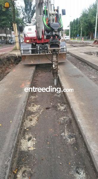 Takeuchi TB295W & DKS en overdruk