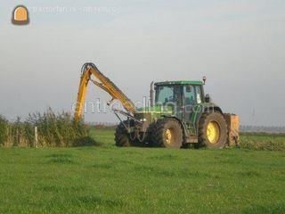 John Deere + Herder maaik... Omgeving Leiden