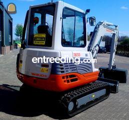 Takeuchi TB 235 Omgeving Oosterhout