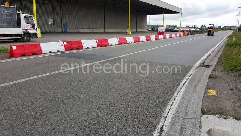 Kunststof barrier (rood/wit)