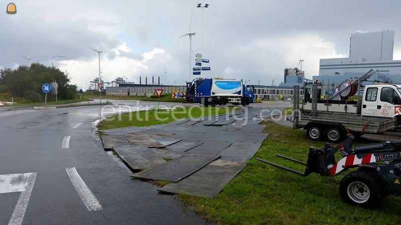 Rijplaten (KUNSTSTOF) 3mX1mX15mm (antislip)