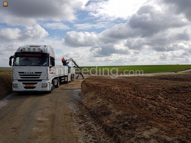 Steentrailer incl. 20T/M kraan