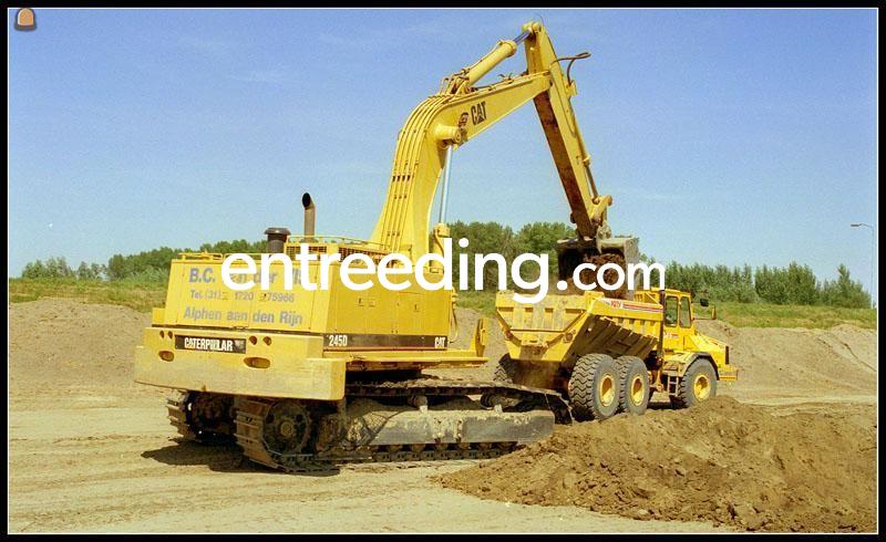 CAT 245D