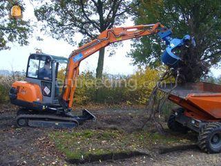 Hitachi ZX30 Omgeving Waalwijk