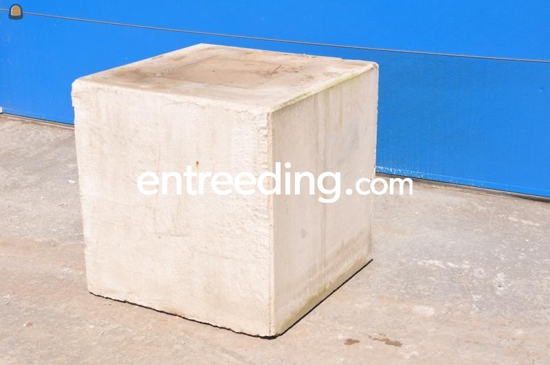 Betonblok 80x80x80 - glad