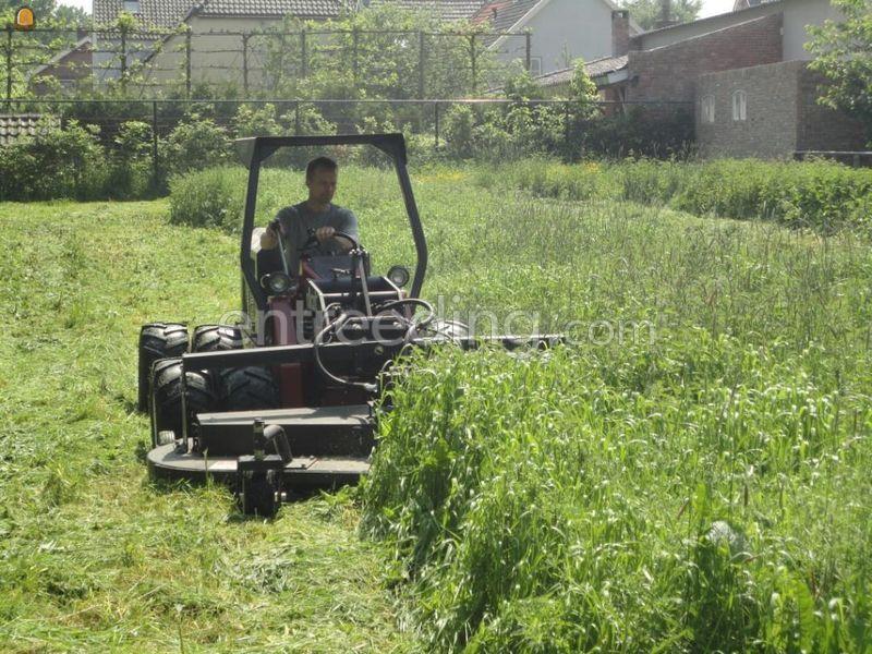 Talud maaier Power trac PT 1850