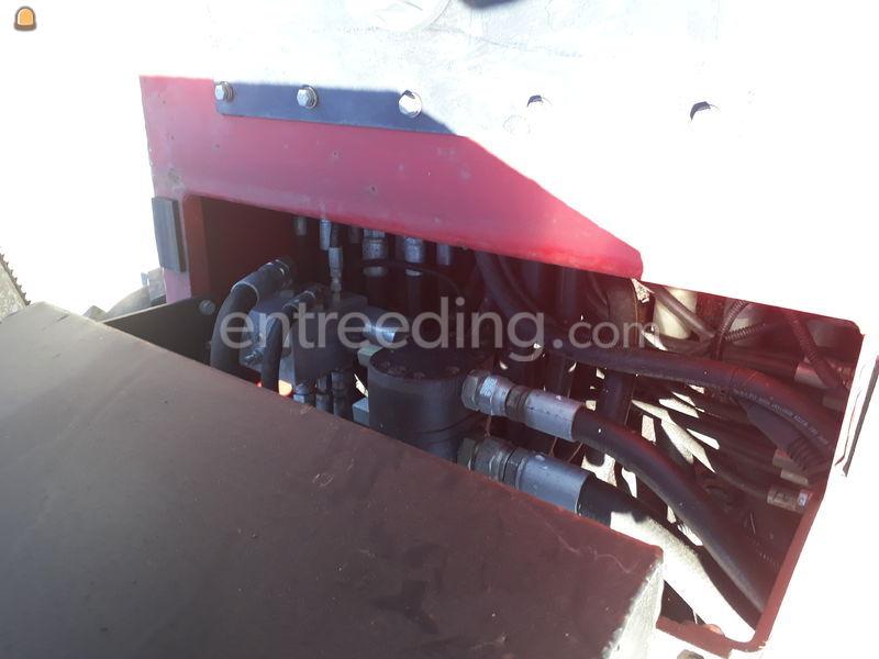 Talud maaier Power trac PT 1850