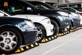 Parking, slagbomen en hoo... Omgeving Antwerpen