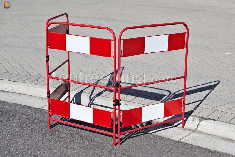 Afbakeningsmaterialen: Bakens, barrières, hekken, kettingpalen, ...