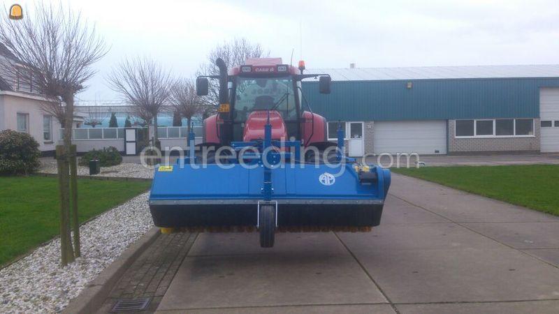 Tractor + Veegmachine AP 250