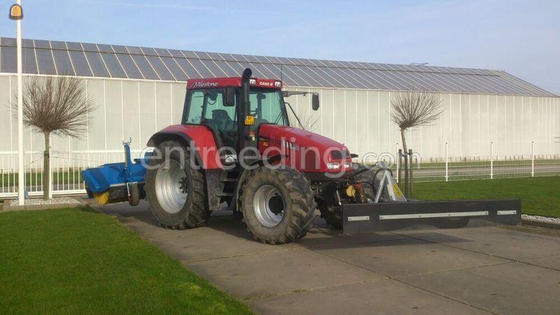 Tractor + Veegmachine AP 250