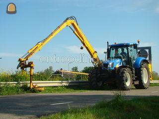 Herder met vangrailmaaier Omgeving Alphen a/d Rijn