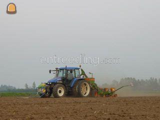 8 rijige maiszaaier 6 mtr... Omgeving Alphen a/d Rijn