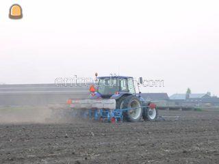 6 rijige maiszaaier 6 mtr... Omgeving Alphen a/d Rijn