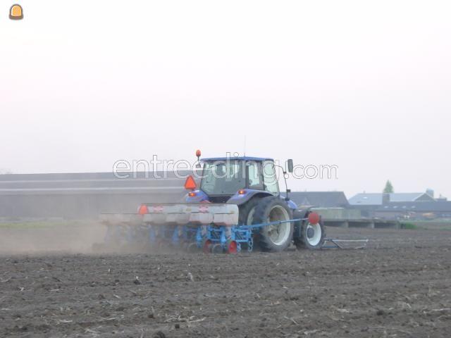 6 rijige maiszaaier 6 mtr.