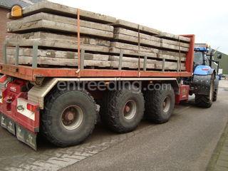 Carrier met laadplateau Omgeving Alphen a/d Rijn