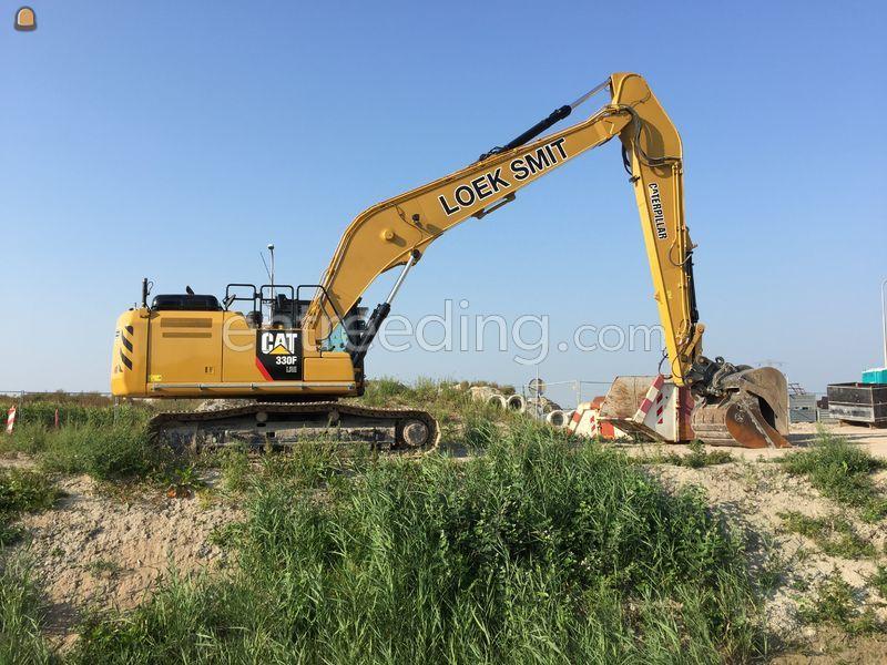 CAT 330F LRE 15 meter