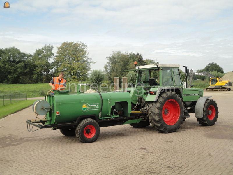 Fendt met hogedrukspuit voor rioliring