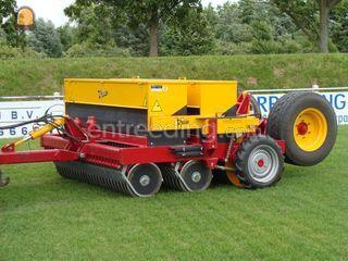 Massey Ferguson + vredo d... Omgeving Voorne-Putten