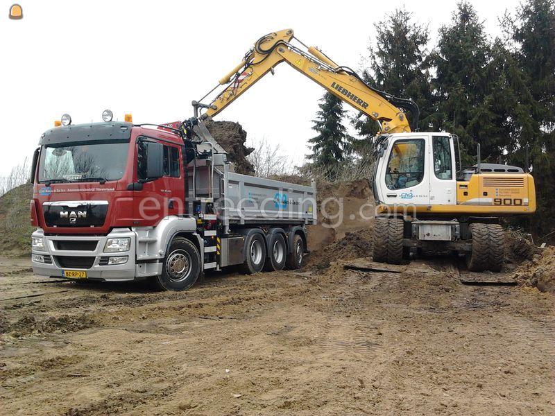 Liebherr 900