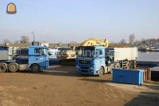 MAN TGA 26.400 en kippero... Omgeving Bemmel