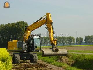Hitachi ZX140 Omgeving Terneuzen