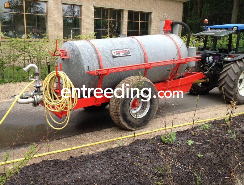 Trekker + 4m3 waterwagen