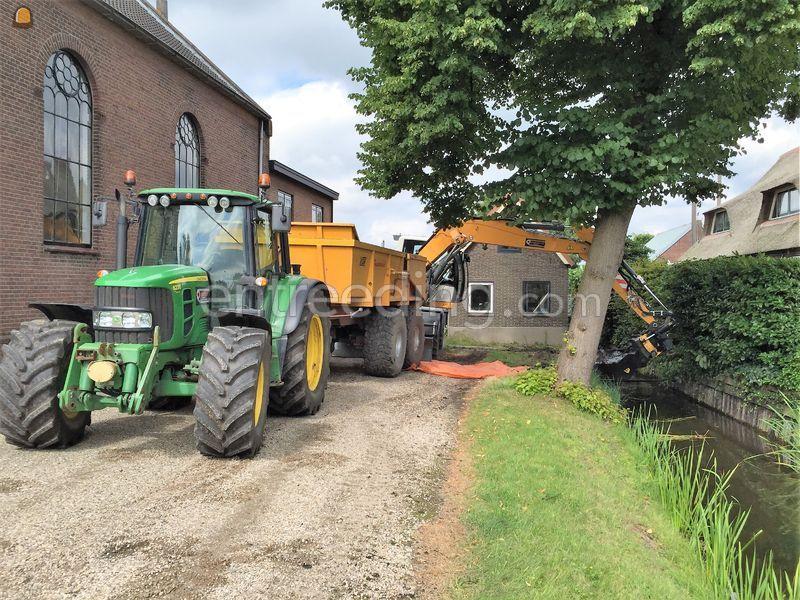 John Deere + 12m3 kipper