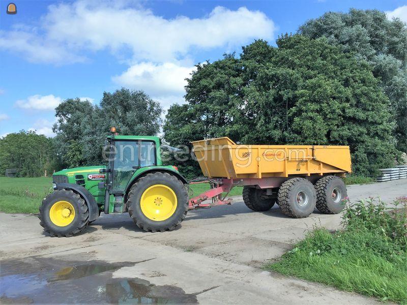 John Deere + 12m3 kipper