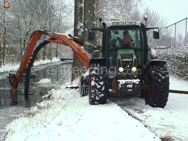 Fendt 820 met BMS Baggerpomp