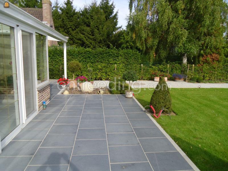 Kasseien, platines, klinkers, beton, grindmatten, natuursteen en meer