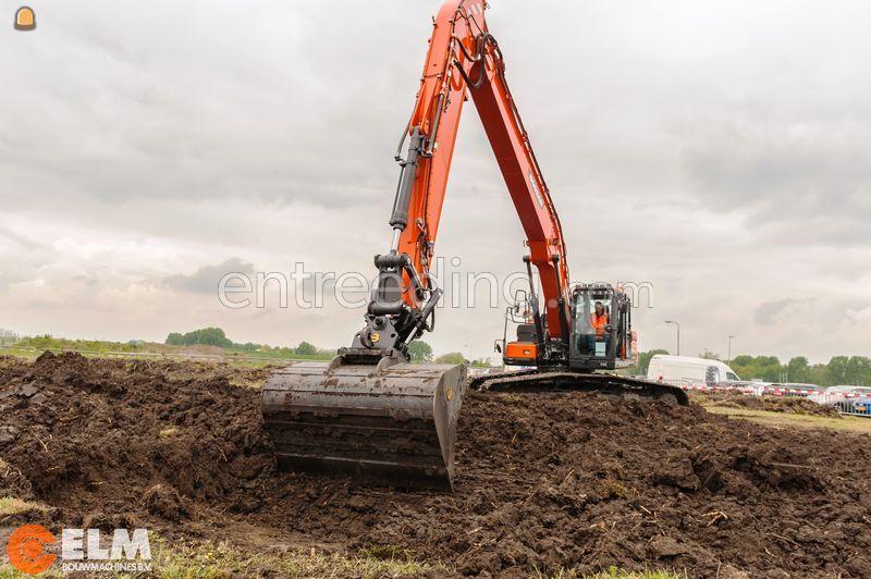 Semi long reach DOOSAN DX255LC-5