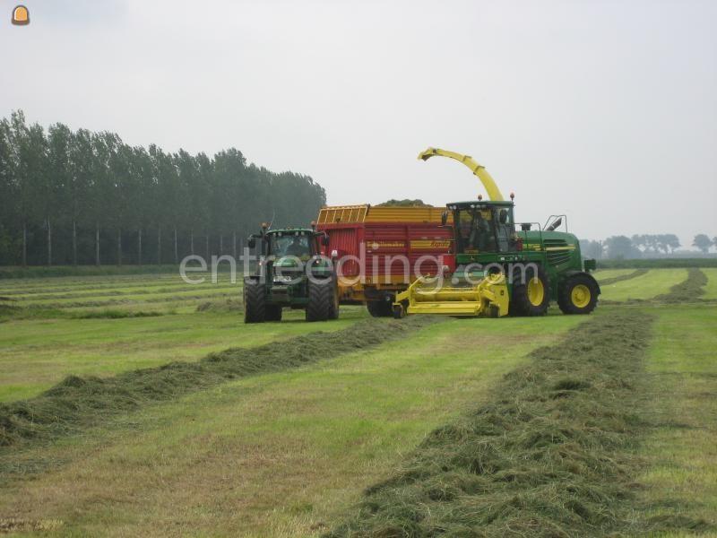 John Deere + Opraapwagen