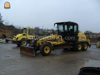 New Holland F106.A7 - 6x6 Omgeving Genk