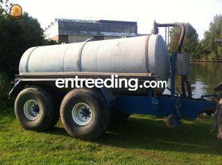 New holland + 5000 liter ... Omgeving Kamerik
