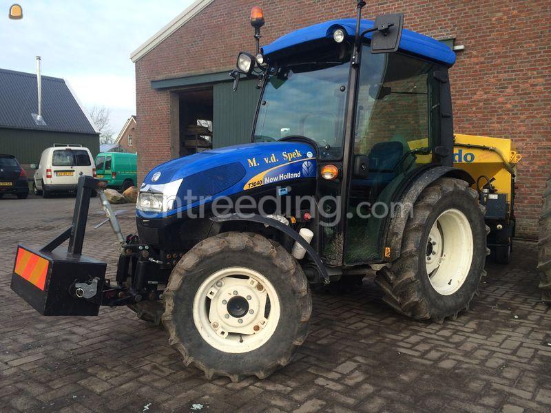 New Holland T3040