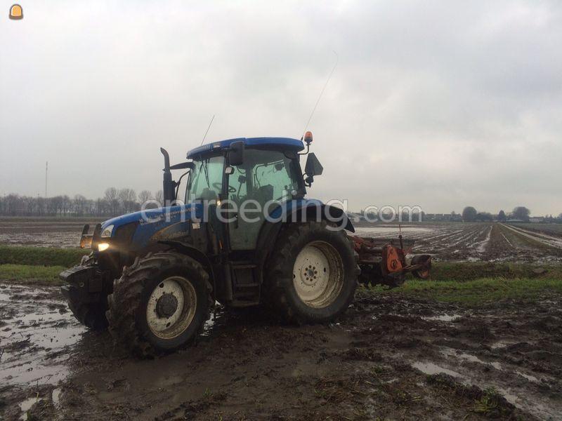New Holland TS110a