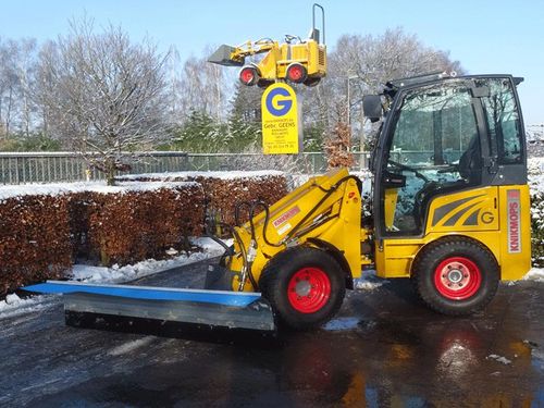 Nu ook Knikmops 180 met t...