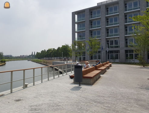 Vernieuwd Rheinbachplein ...