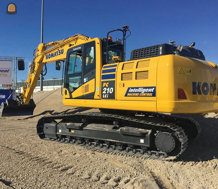 Bia viert 50 jaar Komatsu...