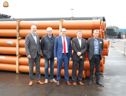 DYKA Plastics viert veert...