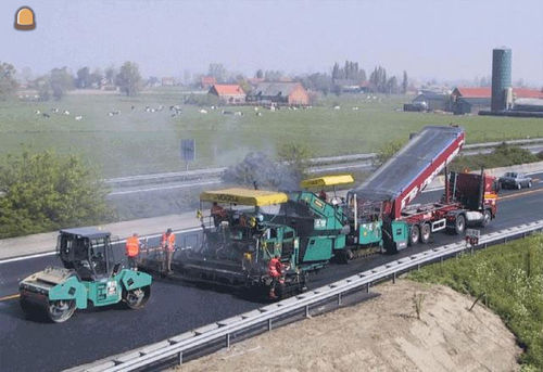 Oorzaak tekort aan asfalt...